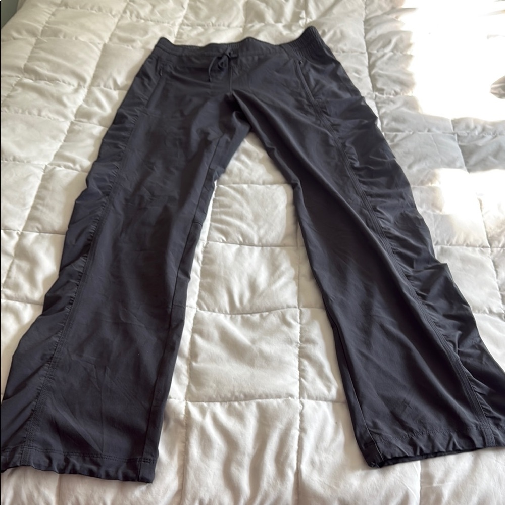 Athleta Dark Grey Viva Joggers with Sleek Design Never Work - Size 2